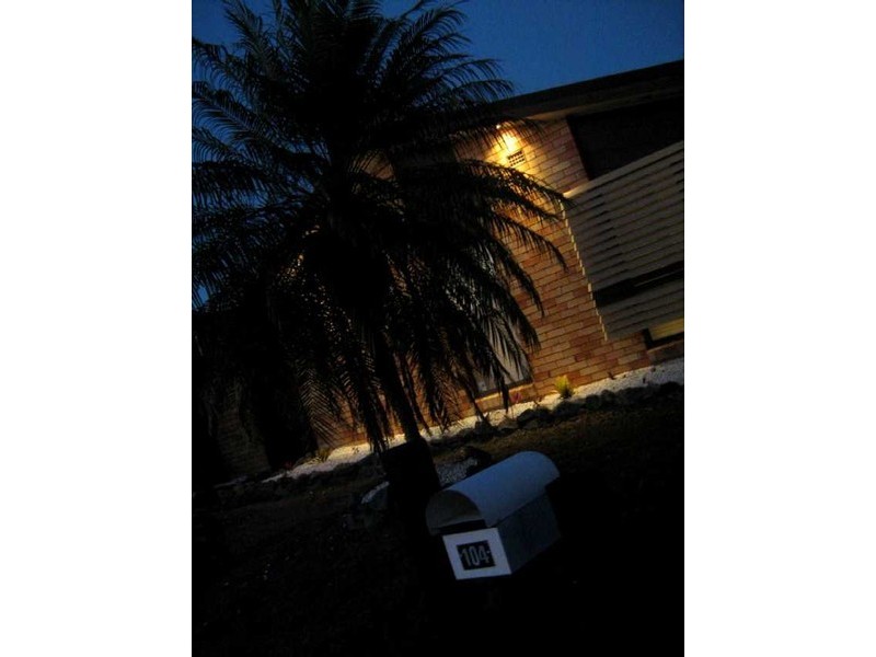 104 Cambridge St, Rothwell QLD 4022