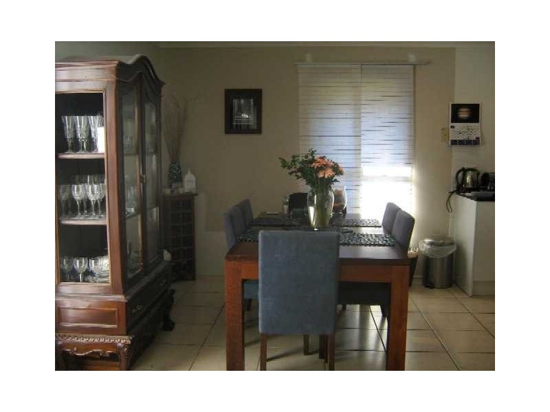 104 Cambridge St, Rothwell QLD 4022