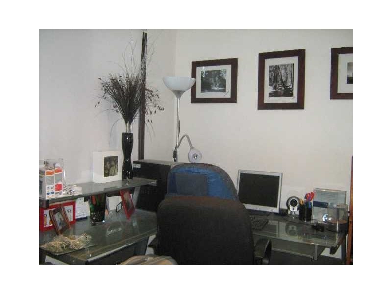 104 Cambridge St, Rothwell QLD 4022
