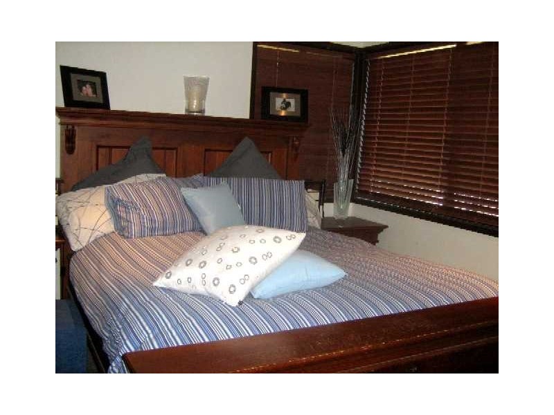 104 Cambridge St, Rothwell QLD 4022