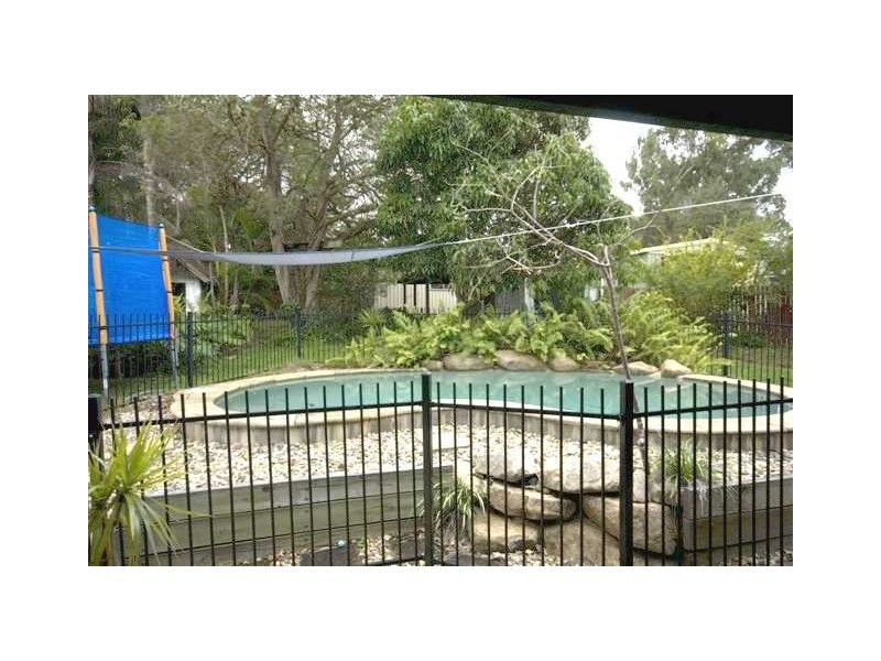 6 Brennan Rd, Scarborough QLD 4020