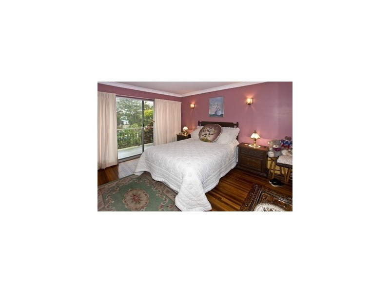 76 Arthur St, Woody Point QLD 4019