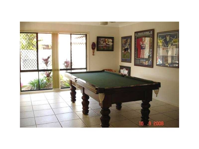 4 Mariner Crt, Scarborough QLD 4020