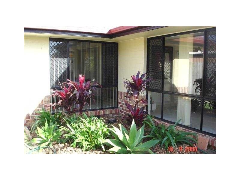 4 Mariner Crt, Scarborough QLD 4020