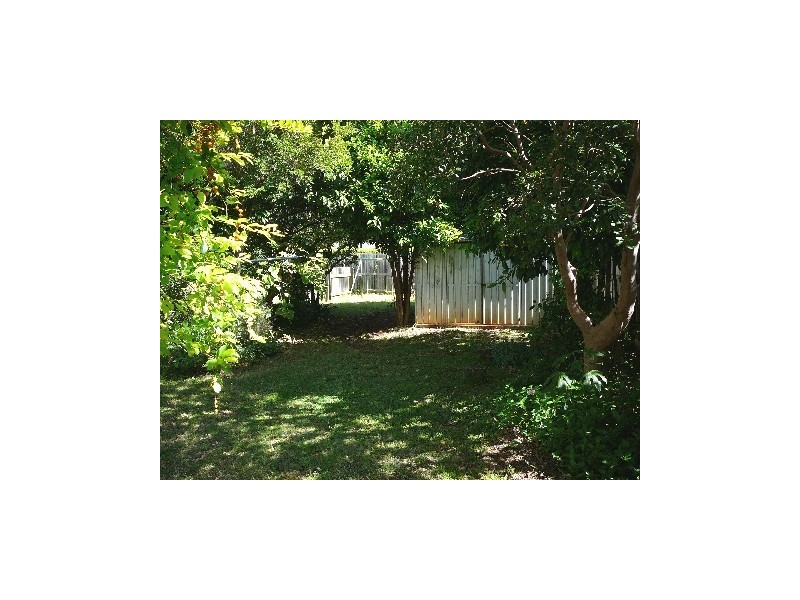 11 James, Scarborough QLD 4020