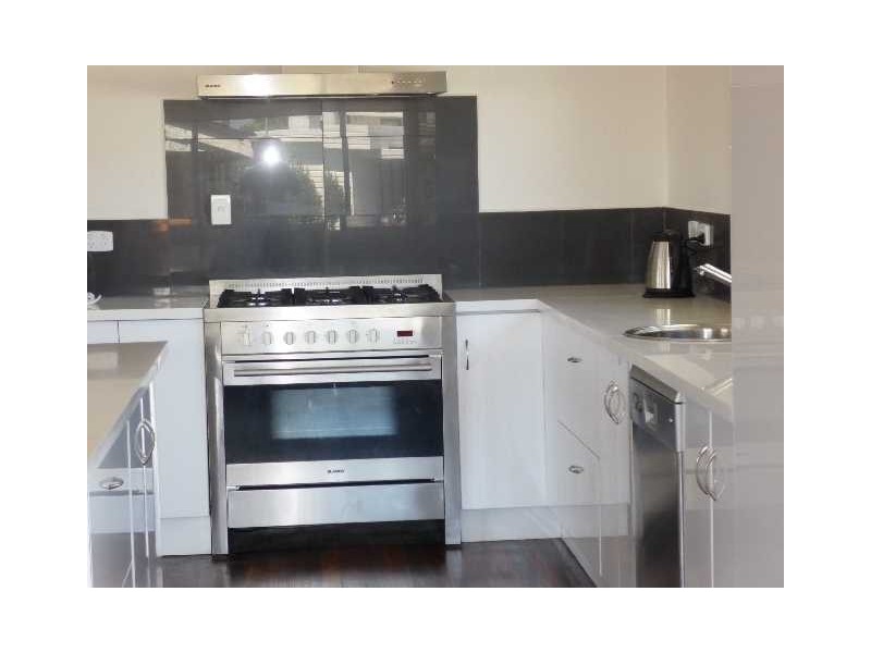 3 Buckley Street, Scarborough QLD 4020