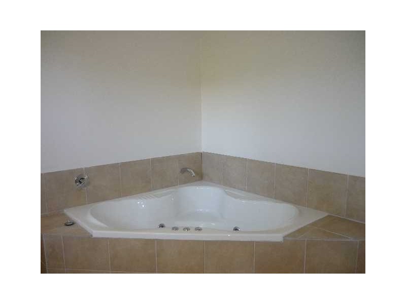 3 Buckley Street, Scarborough QLD 4020