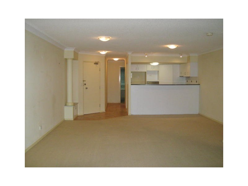 8/94 Prince Edward Parade, Redcliffe QLD 4020