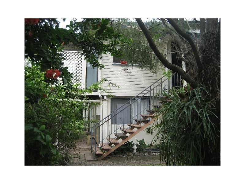 86 Sportsground Street, Redcliffe QLD 4020