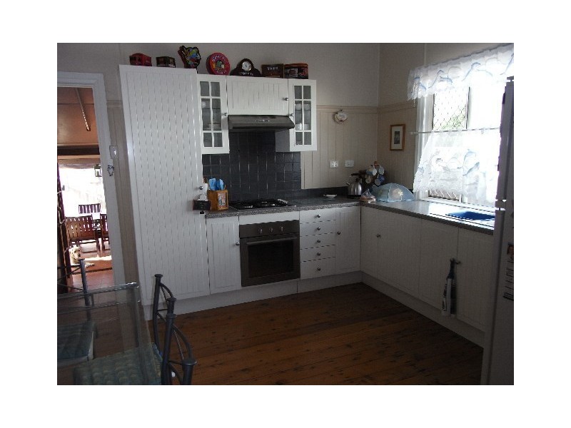 16 BRAMBLE ST, Woody Point QLD 4019
