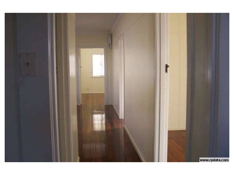 37 Hardiman Street, Woody Point QLD 4019