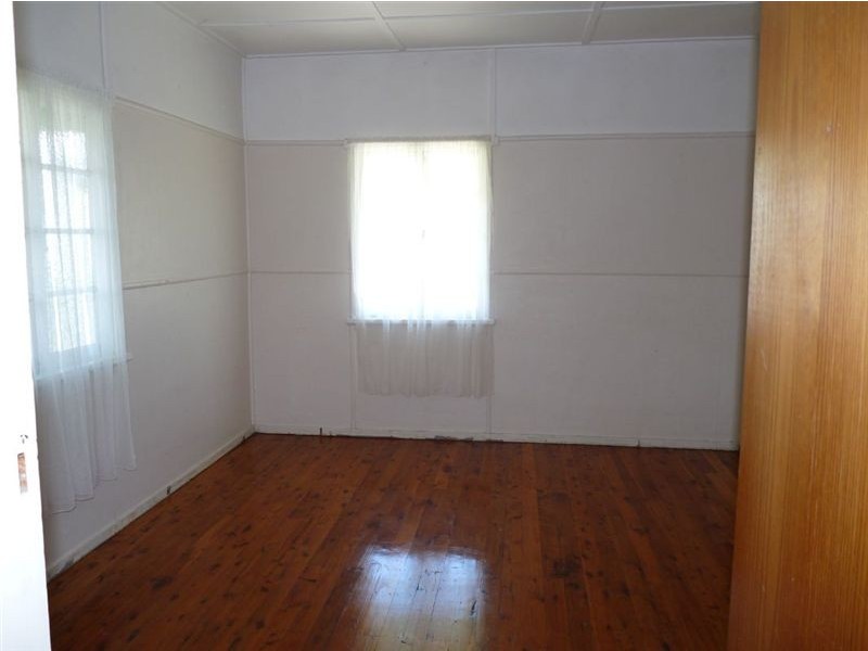 19 Laura Street, Clontarf QLD 4019