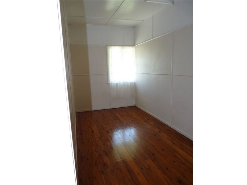 19 Laura Street, Clontarf QLD 4019