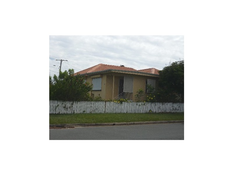 48 Gayundah Esplanade, Woody Point QLD 4019