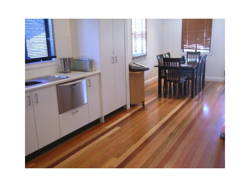 36 Queen Street, Scarborough QLD 4020