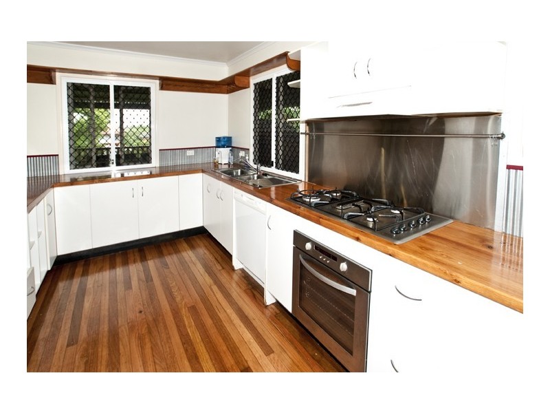 12 Hurrell Street, Clontarf QLD 4019