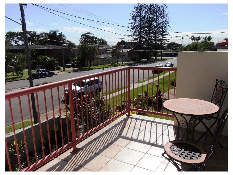 4/19 Griffith Road, Scarborough QLD 4020