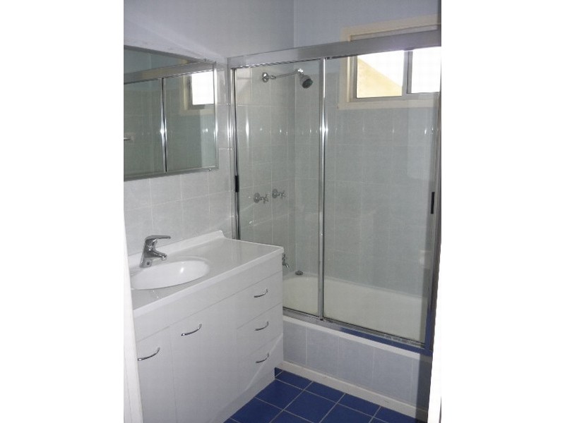 17 Knights Terrace, Margate QLD 4019