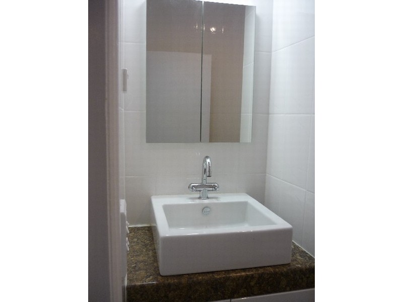 196 Scarborough Road, Scarborough QLD 4020