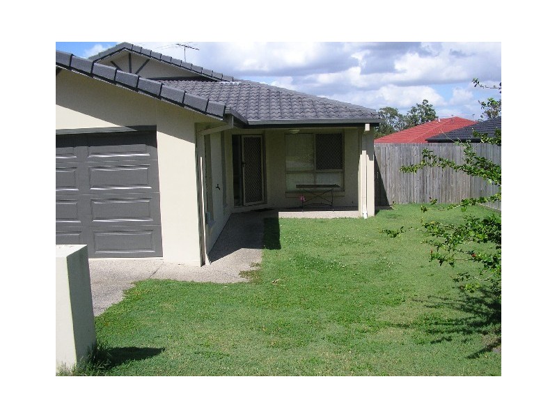 2/57 Higgs Street, Rothwell QLD 4022