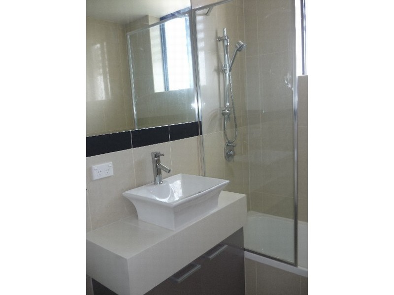 11/3 Macdonell, Margate QLD 4019