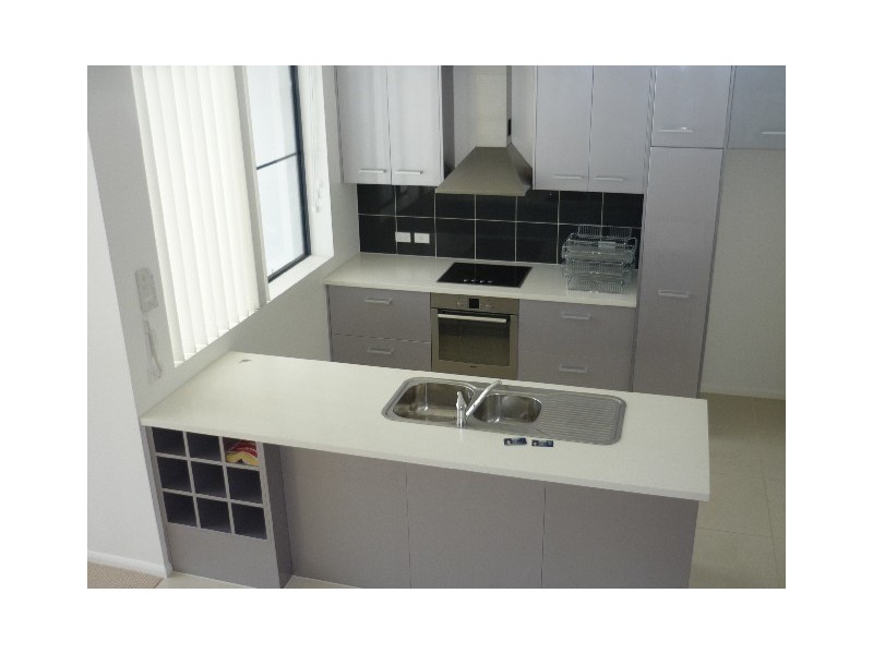 11/3 Macdonell, Margate QLD 4019