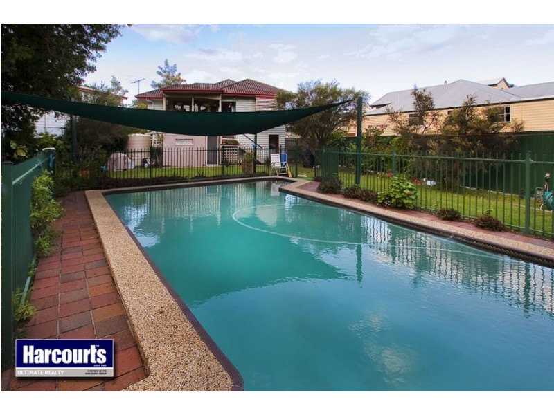 34 Wharf Street, Shorncliffe QLD 4017