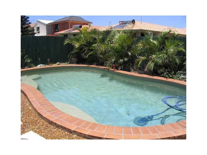 107 Eversleigh rd, Scarborough QLD 4020