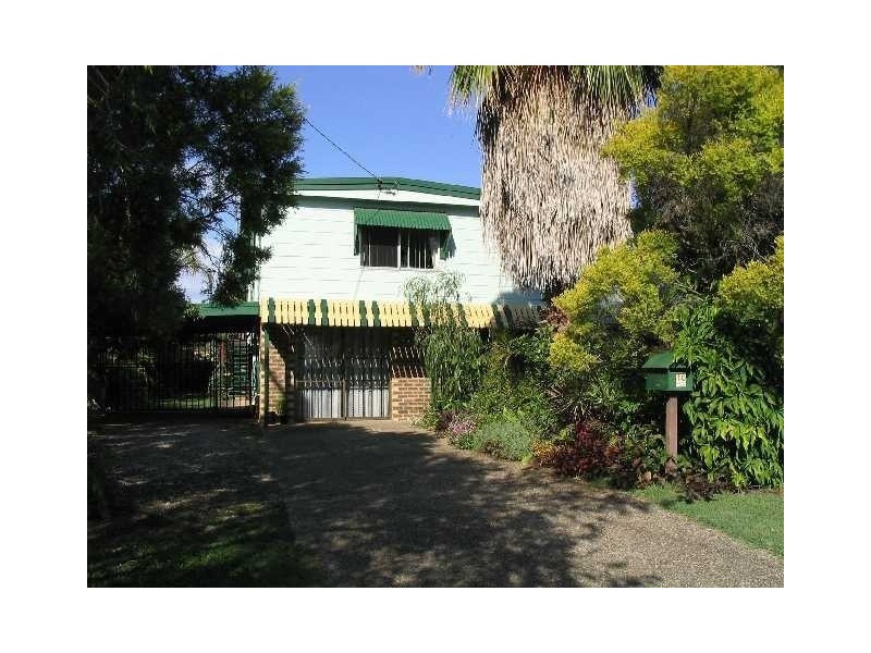 10 Sportsground st, Redcliffe QLD 4020