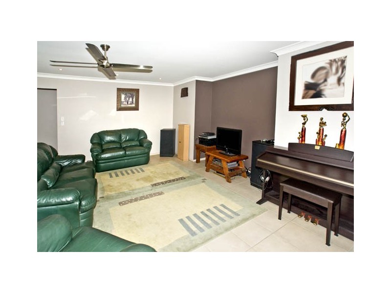 16 Gawler Cres, Bracken Ridge QLD 4017