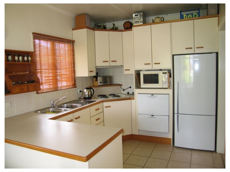 4 Kenbarry Street, Brighton QLD 4017