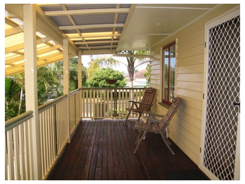 4 Kenbarry Street, Brighton QLD 4017