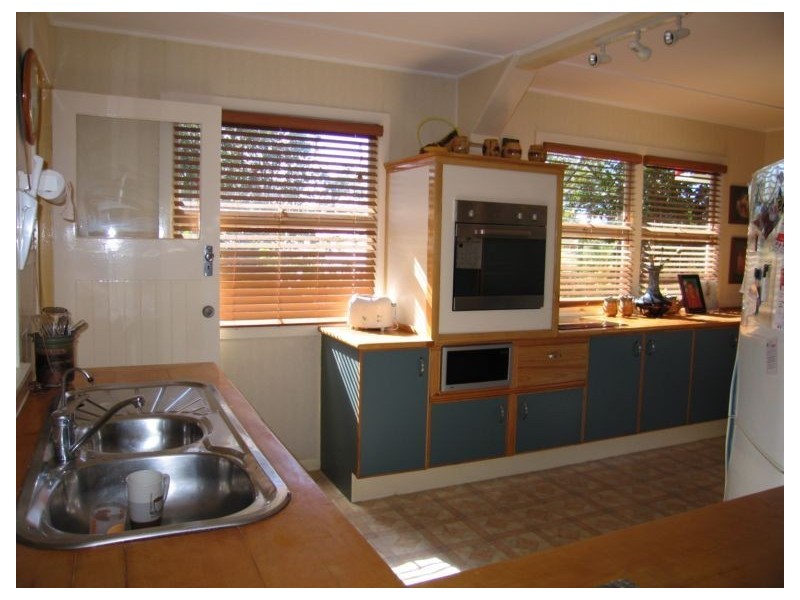 52 Herbert Street, Brighton QLD 4017