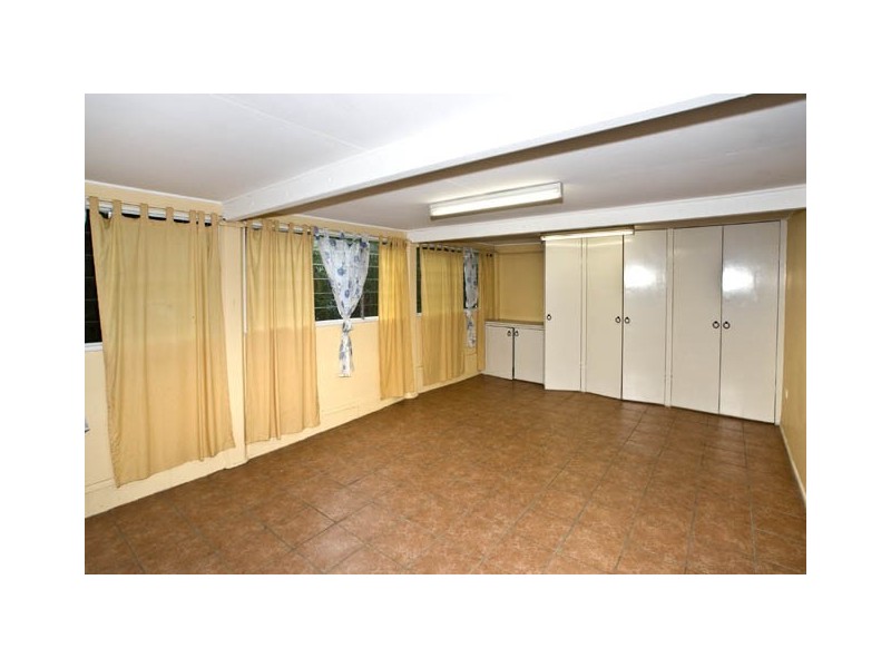 15 Sunwell Street, Brighton QLD 4017