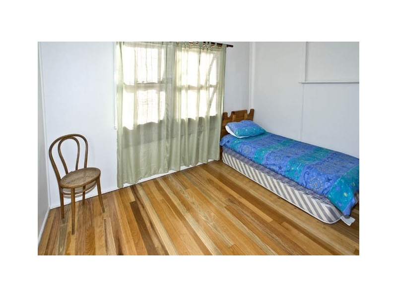 18 Wighton Street, Sandgate QLD 4017