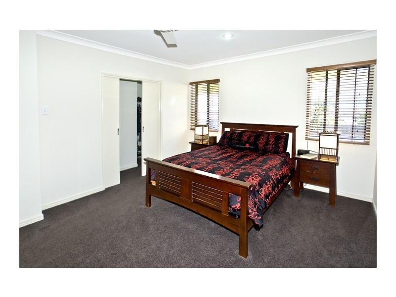 11 Venice Crescent, Brighton QLD 4017