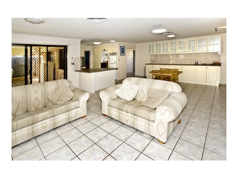 17 Melvina Place, Bracken Ridge QLD 4017