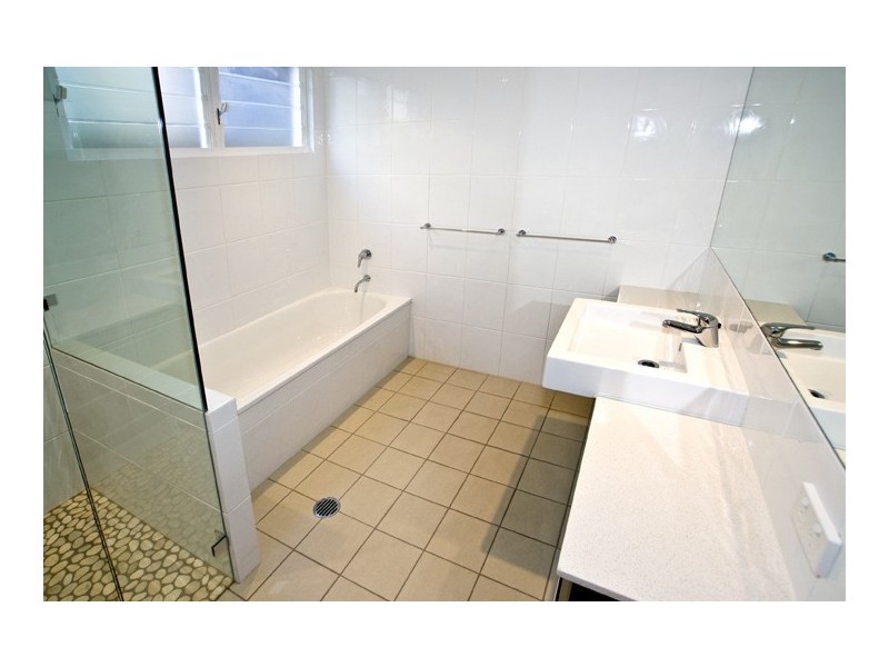 25A Turner Street, Scarborough QLD 4020