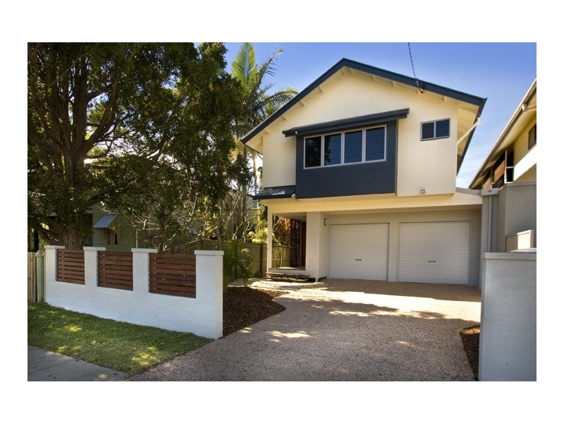 74 Palm Avenue, Shorncliffe QLD 4017