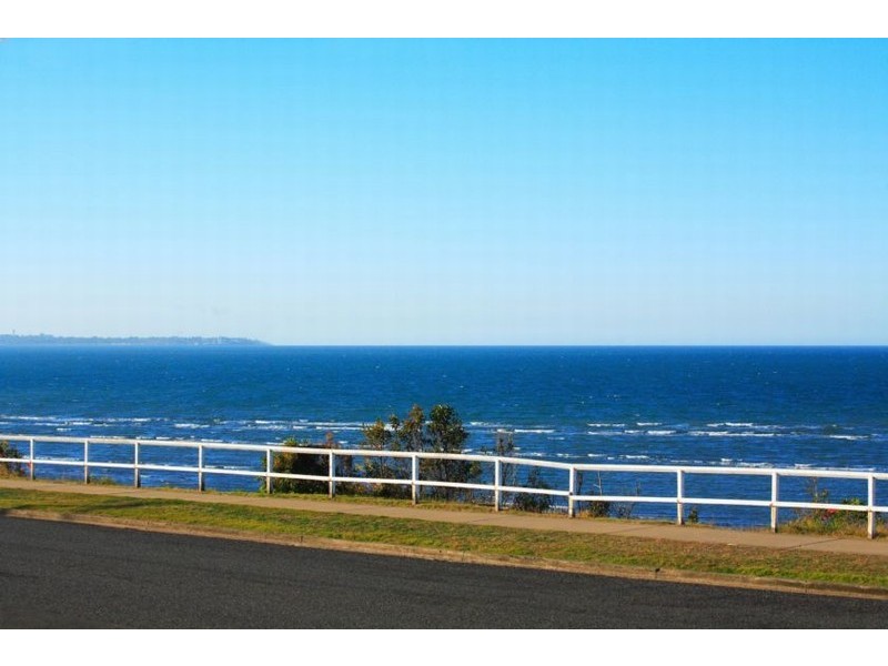 110 Shorncliffe Parade, Shorncliffe QLD 4017
