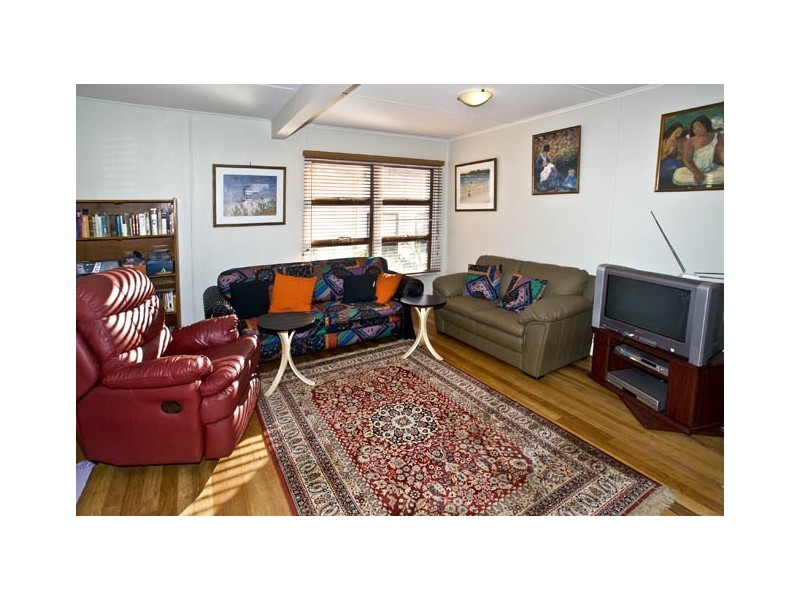 18 Wighton Street, Sandgate QLD 4017