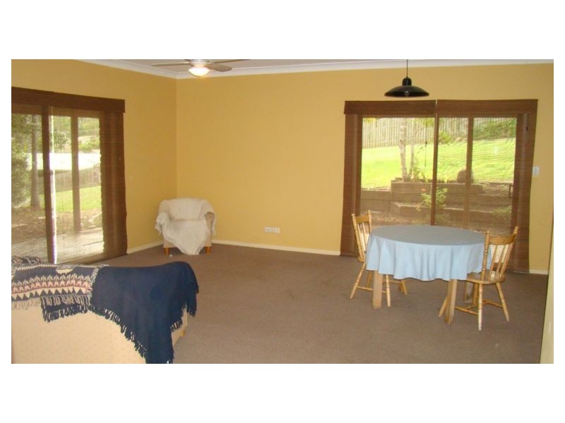 2 Champagne Street, Petrie QLD 4502