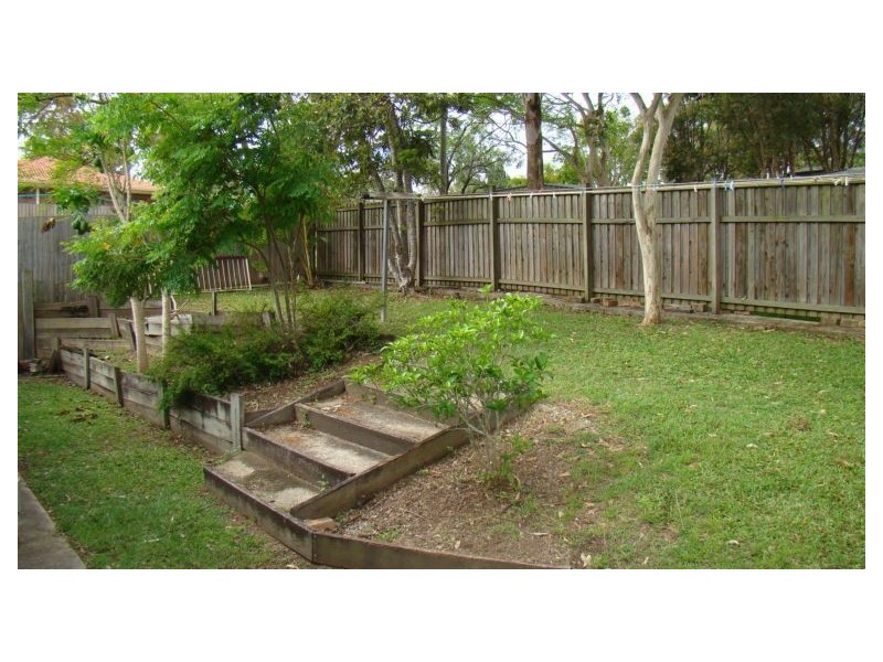 2 Champagne Street, Petrie QLD 4502