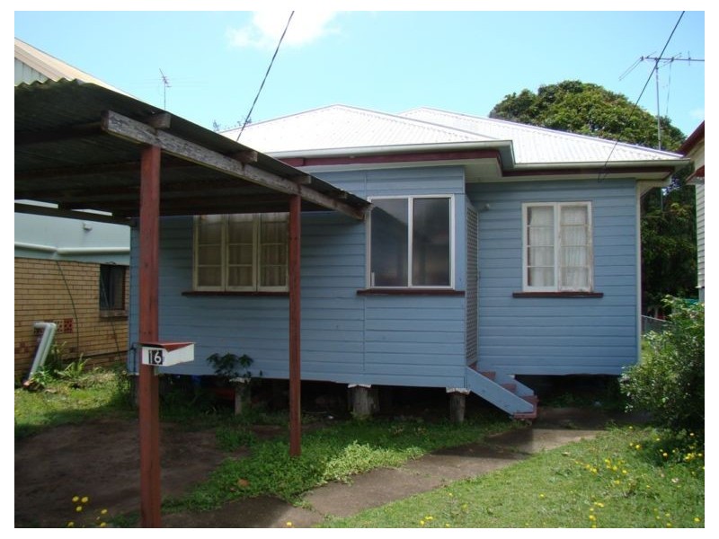 16 Murray Street, Sandgate QLD 4017