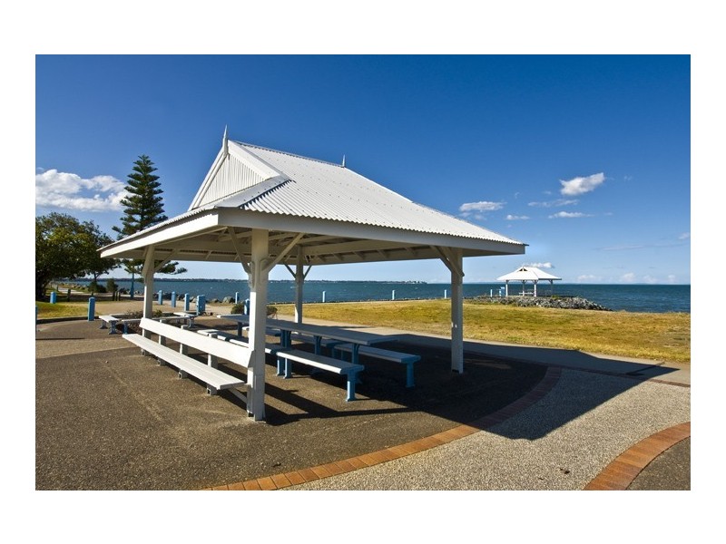 404 Beaconsfield Terrace, Brighton QLD 4017