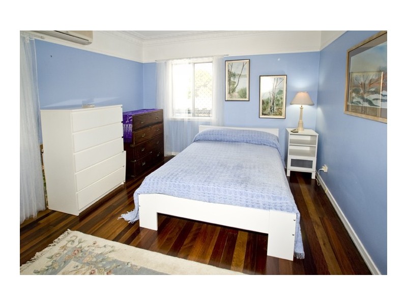 14 High Street, Brighton QLD 4017