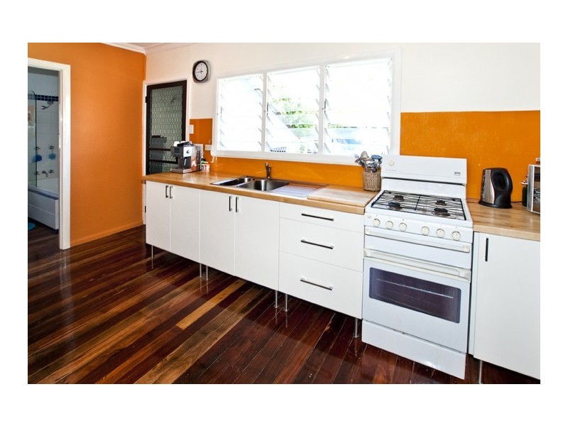 34 Saul Street, Brighton QLD 4017