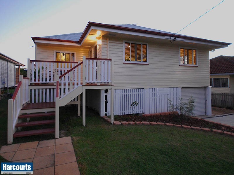 32 Saul Street, Brighton QLD 4017