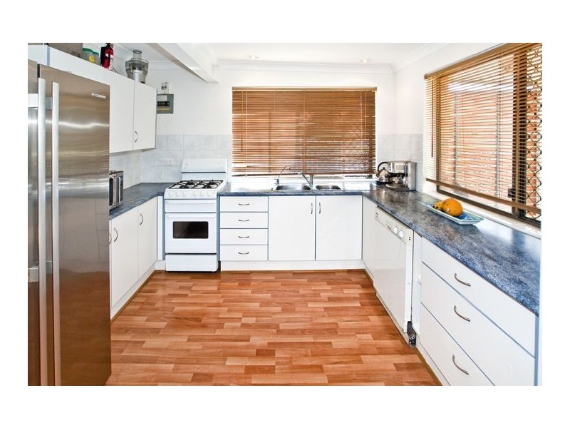 45 Perkins Street, Sandgate QLD 4017