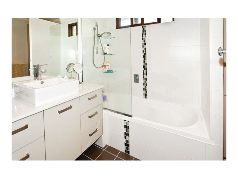 119 Baskerville Street, Brighton QLD 4017